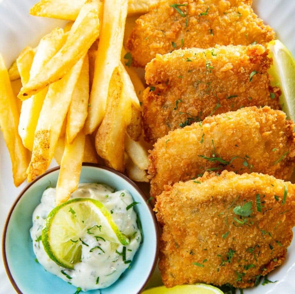 Bocaditos de pescado y patatas fritas